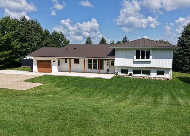 Property at 7401 Mildred Ct, Middleton, WI 53528, 3 beds, 2.5 baths