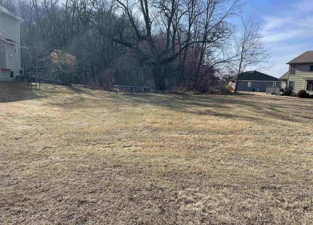 Property at 714 Lichte Dr, Mazomanie, WI 54106