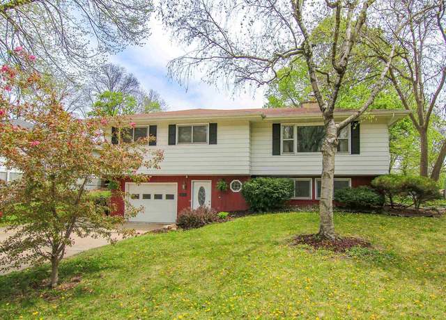Property at 509 Hummingbird Ln, Madison, WI 53714, 3 beds, 2 baths