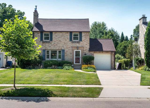 Property at 151 Lakewood Blvd, Madison, WI 53704, 3 beds, 1.5 baths