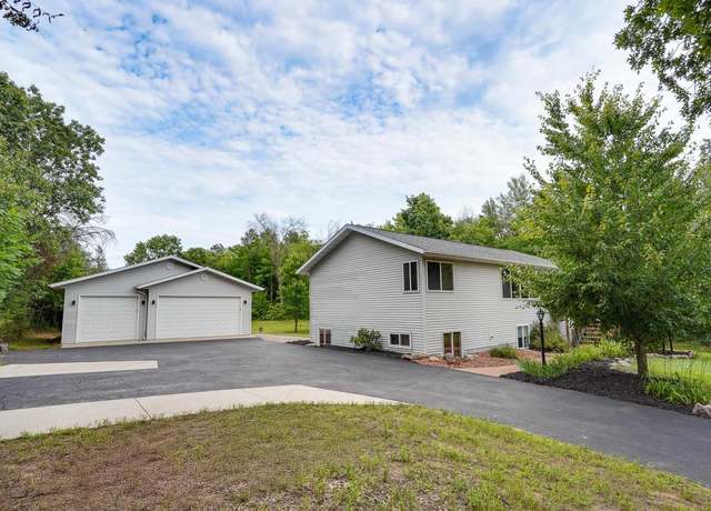 Property at S1786 Lark Rd, Wisconsin Dells, WI 53965, 4 beds, 2.5 baths