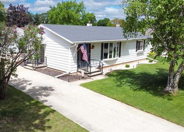 Property at 885 Greenfield Trl, Oshkosh, WI 54904, 3 beds, 1 bath