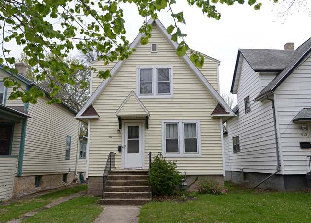 Property at 914 Erin St, Madison, WI 53715, 2 beds, 1 bath
