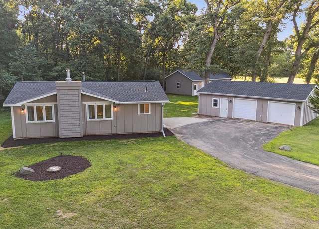 Property at 11121 N Arthurs Dr, Edgerton, WI 53534, 2 beds, 1 bath