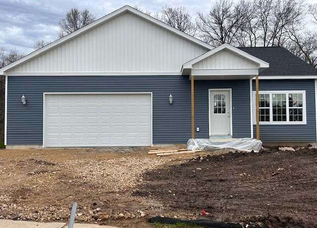 Property at 648 Lakeview Ave, Merrimac, WI 53561, 4 beds, 3 baths