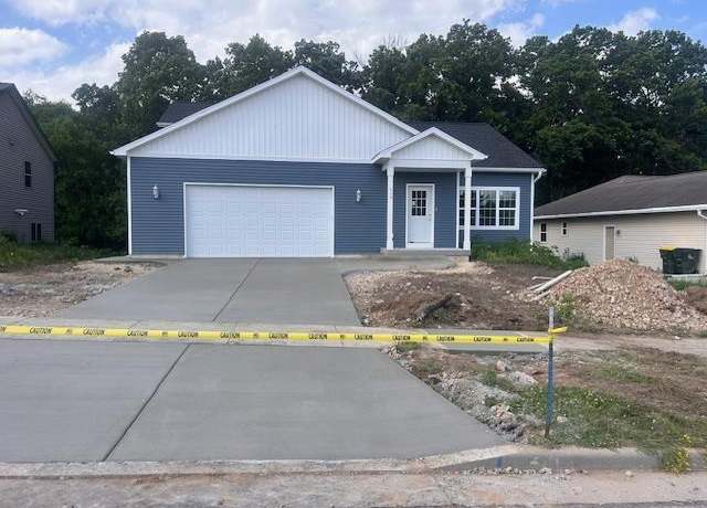 Property at 648 Lakeview Ave, Merrimac, WI 53561, 4 beds, 3 baths