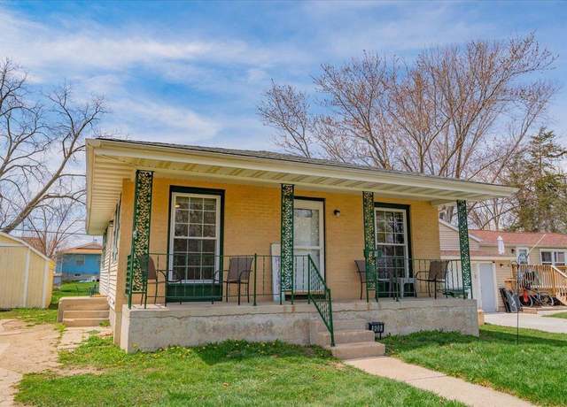Property at 909 S Gafke Ave, Jefferson, WI 53549, 3 beds, 1 bath