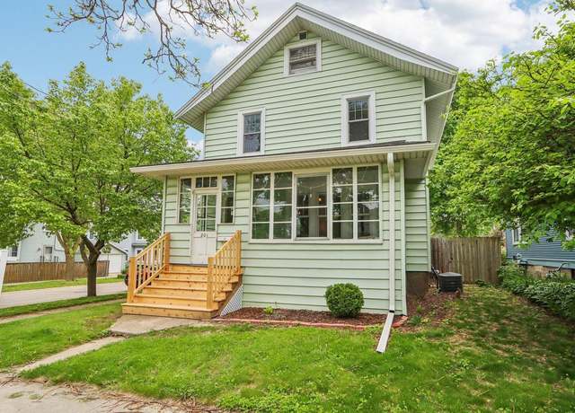Property at 201 Dixon St, Madison, WI 53704, 3 beds, 1 bath