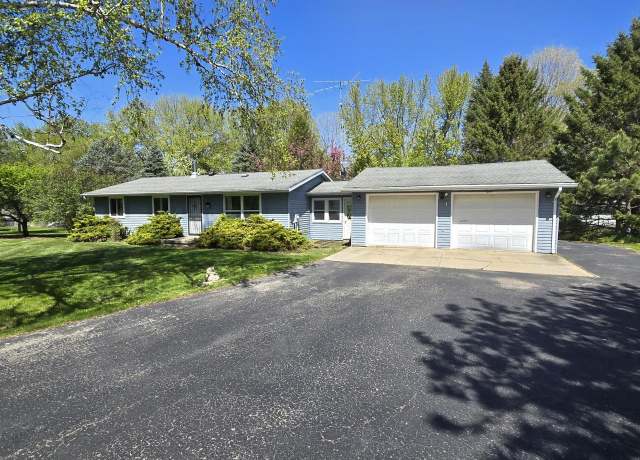 Property at W2726 Menominee Ct, Markesan, WI 53946, 3 beds, 1 bath