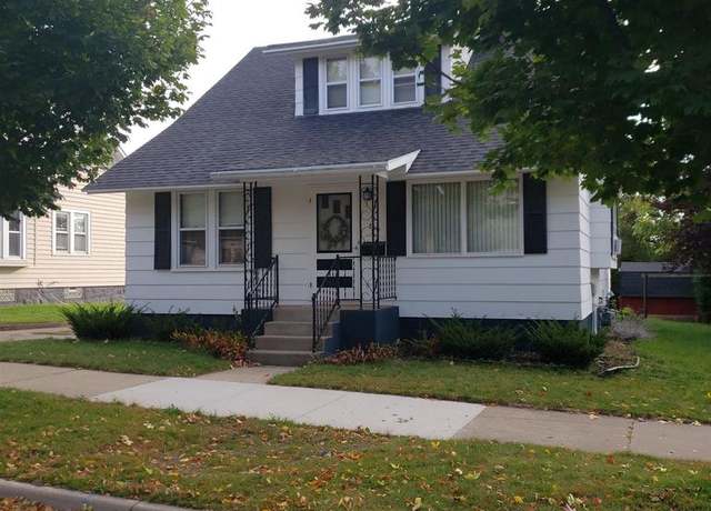 Property at 809 N 5th Ave, Wausau, WI 54401, 4 beds, 2 baths