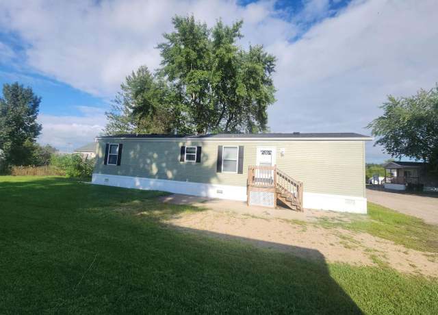 Property at 525 Main St #5, Montello, WI 53949, 2 beds, 1.5 baths