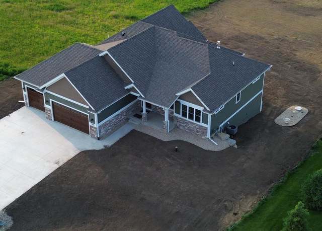 Property at 1630 Fissure Trl, Columbus, WI 53925, 4 beds, 3.5 baths