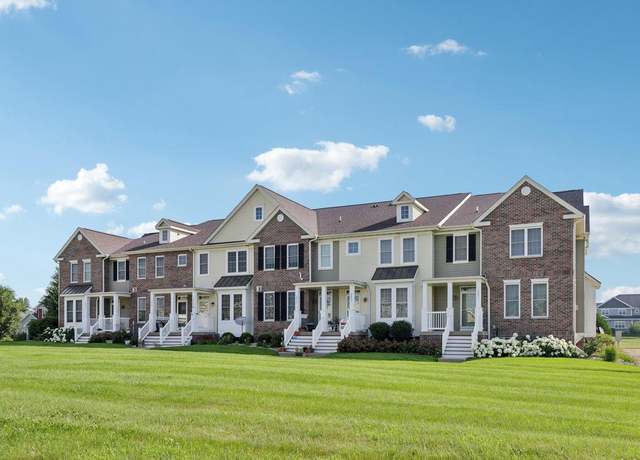 Property at 6863 Yellowwood Ln, Deforest, WI 53532, 2 beds, 1.5 baths