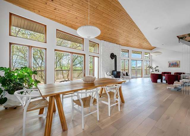 Property at 8226 Scott Rd, Cross Plains, WI 53528, 4 beds, 2.5 baths