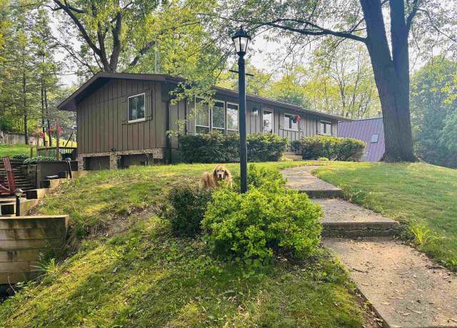 Property at 1410 Michigan Ave, Wisconsin Dells, WI 53965, 3 beds, 1.5 baths