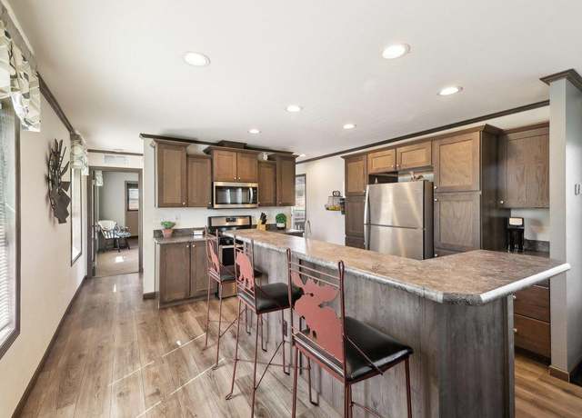 Property at 2926 13th Ave, Grand Marsh, WI 53936, 3 beds, 2 baths