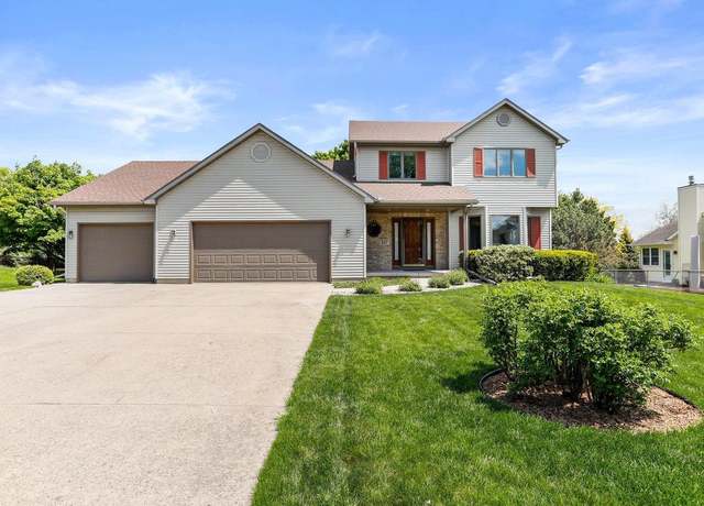 Property at 817 Bergen Ct, Stoughton, WI 53589, 3 beds, 2.5 baths