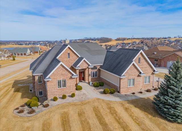 Property at 624 Rinpoche Ln, Oregon, WI 53575, 5 beds, 3.5 baths