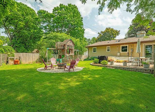 Property at 4902 Whitcomb Dr, Madison, WI 53711, 5 beds, 2 baths