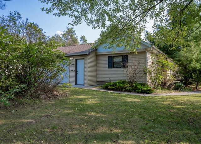 Property at W5173 Robin Ct, Necedah, WI 54646, 2 beds, 2 baths