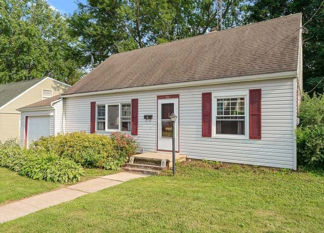 Property at 331 Badger Dr, Baraboo, WI 53913, 3 beds, 1 bath