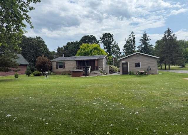 Property at W6654 Puckaway Rd, Markesan, WI 53946, 2 beds, 1 bath