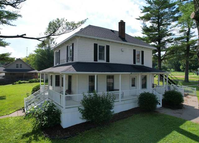 Property at 535 Spring St, Highland, WI 53543, 7 beds, 3.5 baths