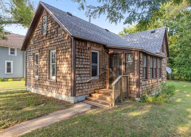 Property at 1015 Bluff St, Beloit, WI 53511, 2 beds, 1 bath