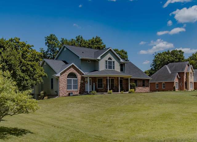 Property at 71 Ford Dr, East Dubuque, IL 61025, 5 beds, 3.5 baths