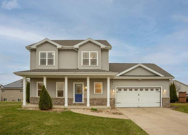 Property at 2208 W Milwaukee St, Stoughton, WI 53589, 3 beds, 2.5 baths