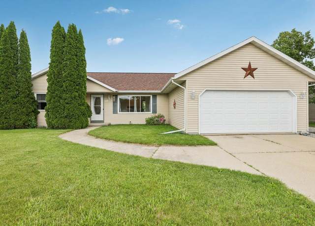 Property at 1080 Jaystone Ter, Waterloo, WI 53594, 5 beds, 3 baths