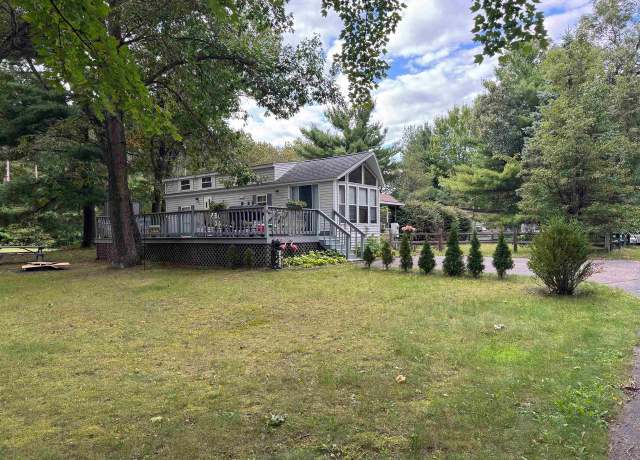 Property at 127 Sugar Maple Cir, Lake Delton, WI 53965, 1 bed, 1 bath