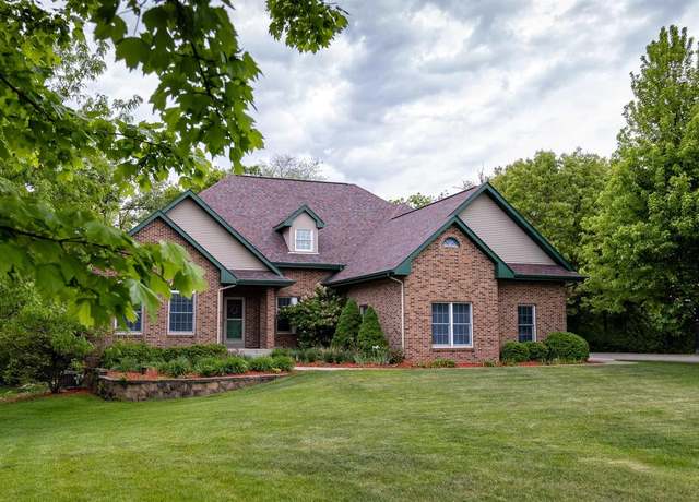 Property at 8403 N Ridge Trl, Milton, WI 53563, 5 beds, 4.5 baths