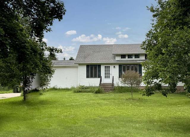 Property at 1577 Clairville Rd, Oshkosh, WI 54904, 3 beds, 2 baths