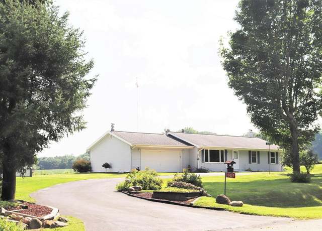Property at 10829 W Brandherm Rd, Beloit, WI 53511, 3 beds, 1.5 baths