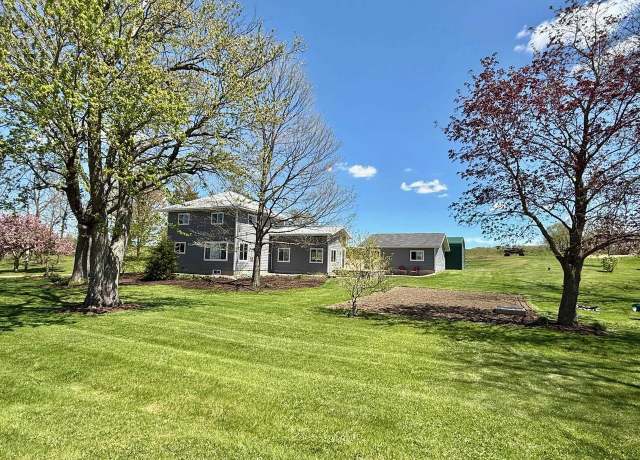 Property at 4528 N Coon Island Rd, Evansville, WI 53536, 3 beds, 1.5 baths