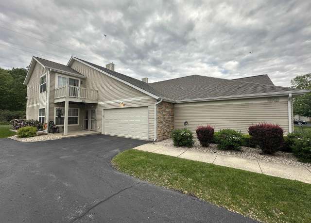 Property at 2541 Edgewood Dr, Beloit, WI 53511, 2 beds, 1 bath