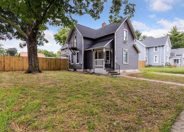 Property at 934/934.5 Vine St, Beloit, WI 53511, 4 beds, 2 baths
