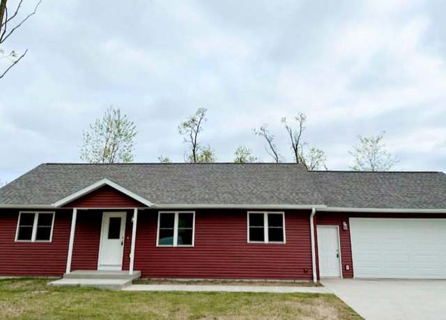 Property at 513 Oak Grove Dr, Necedah, WI 54646, 3 beds, 2 baths