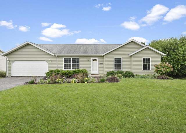 Property at 515 Olson Ct, Mineral Point, WI 53565, 3 beds, 2 baths
