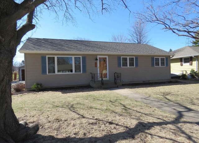 Property at 211 Pleasant Ave, Waupun, WI 53963, 3 beds, 1 bath