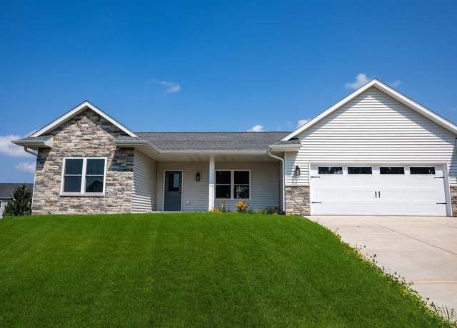 Property at 509 Ford Dr, Barneveld, WI 53507, 3 beds, 2 baths