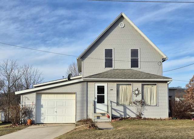 Property at 319 N Mckinley Ave, Viola, WI 54664, 3 beds, 2 baths