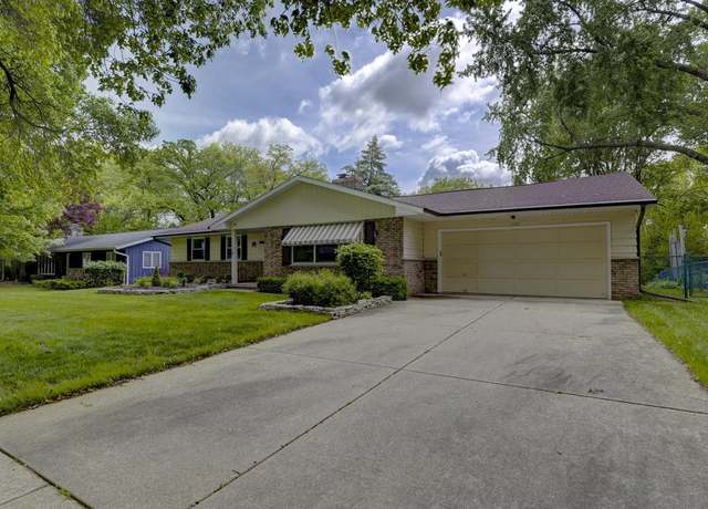 Property at 3109 Ashford Ln, Madison, WI 53713, 3 beds, 2 baths