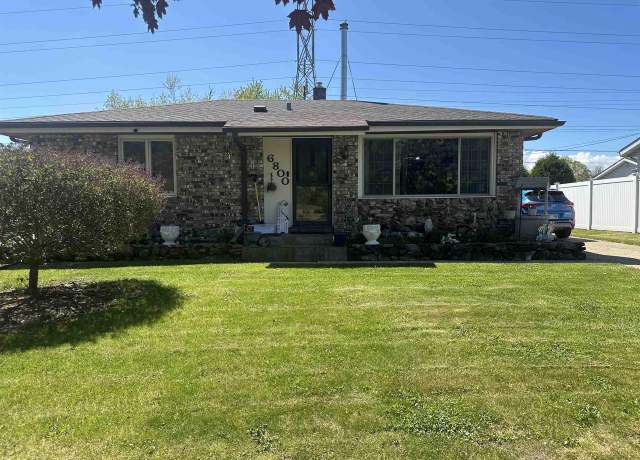 Property at 6800 55th Ave, Kenosha, WI 53142, 3 beds, 1 bath