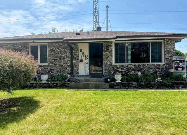 Property at 6800 55th Ave, Kenosha, WI 53142, 3 beds, 1 bath