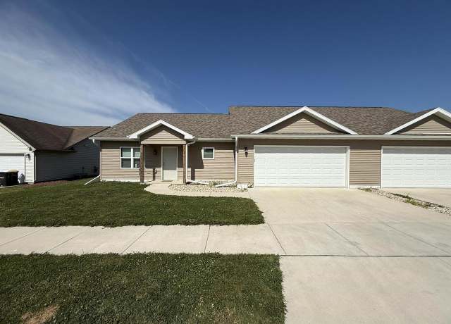 Property at 511 3rd Ave #6, Monroe, WI 53566, 3 beds, 2 baths