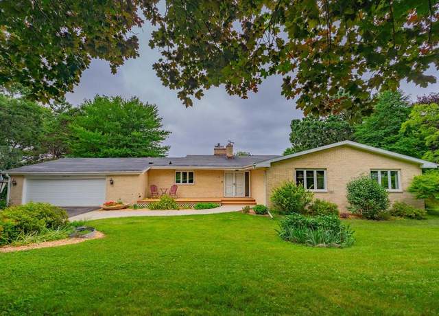Property at 5498 Jan Dr, Fitchburg, WI 53711, 4 beds, 2.5 baths