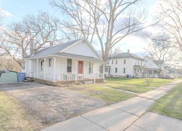 Property at 613 2nd Ave, Baraboo, WI 53913, 2 beds, 1 bath