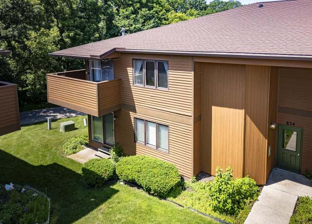 Property at 834 S Gammon Rd #3, Madison, WI 53719, 2 beds, 2 baths